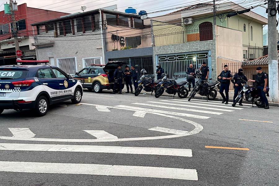 Homem é preso em flagrante em Taboão da Serra após série de roubos na zona sul