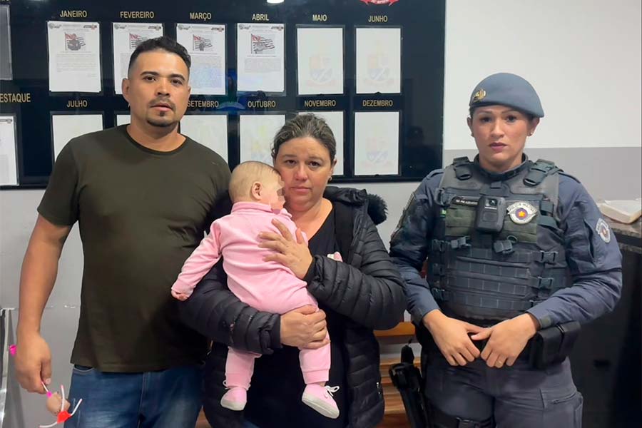 Policial militar salva bebê de seis meses engasgada em base da PM na região central de Taboão da Serra